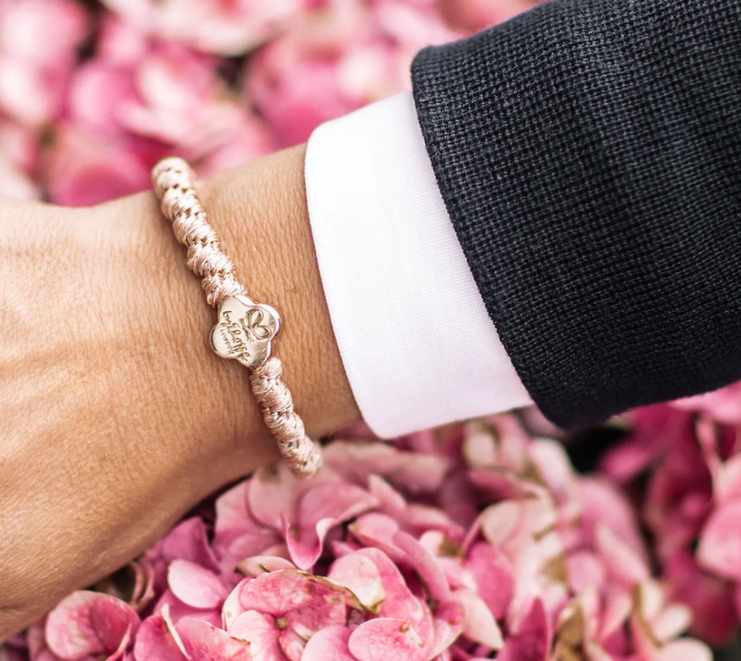 Woven Gold Quatrefoil Blonde